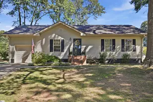 216 Helen St, Simpsonville, SC 28681 - Photo 1