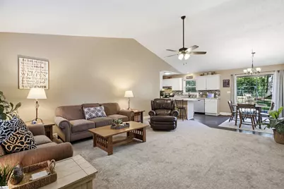 216 Helen Street, Simpsonville, SC 28681 - Photo 6