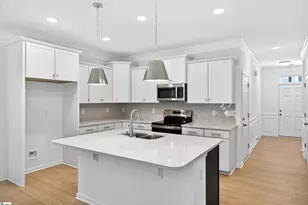 54 Fair Vlg Ln, Simpsonville, SC 29680 - Photo 4