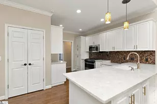 305 Beckworth Dr, Taylors, SC 29687 - Photo 16