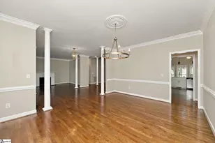 305 Beckworth Dr, Taylors, SC 29687 - Photo 8