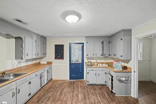 11425 Anderson Rd, Greenville, SC 29611 - Photo 12