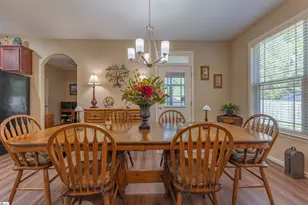 22 Summerdale Dr, Taylors, SC 29687 - Photo 8