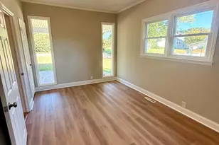160 J St, Greer, SC 29651 - Photo 12