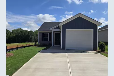 198 Cloverfield Lane, Spartanburg, SC 29303 - Photo 1