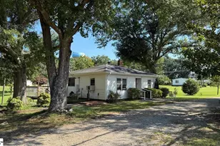 1905 Powdersville Rd, Easley, SC 29642 - Photo 4