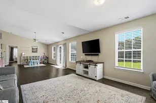420 Lily Pond Ln, Taylors, SC 29687 - Photo 20