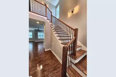 219 Maloy Street, Greenville, SC 29601 - Photo 2