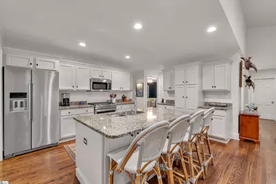 201 Brookwood Drive, Greenville, SC 29605 - Photo 10