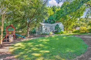 201 Brookwood Dr, Greenville, SC 29605 - Photo 2