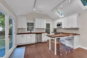 201 Brookwood Dr, Greenville, SC 29605 - Photo 30