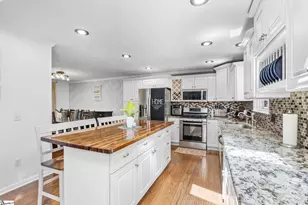 1 Rosewood Dr, Greenville, SC 29607 - Photo 14