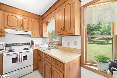 8 Cross Street, Inman, SC 29349 - Photo 10