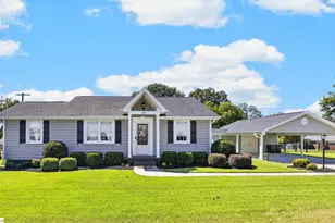 301 Carolina Ave, Greer, SC 29650 - Photo 2