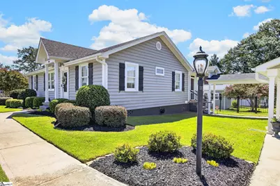 301 Carolina Ave Avenue, Greer, SC 29650 - Photo 2