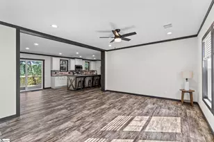 438 Berry Shoals Rd, Duncan, SC 29334 - Photo 8