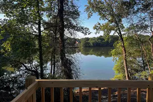 438 Berry Shoals Rd, Duncan, SC 29334 - Photo 2