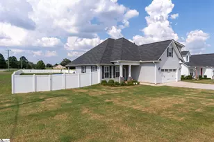 101 Carolina Dr, Piedmont, SC 29673 - Photo 2