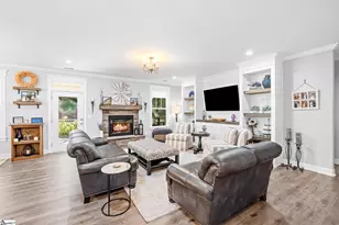 35 Pinerock Dr, Travelers Rest, SC 29690 - Photo 8