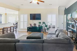 145 Lauren Wood Cir, Taylors, SC 29687 - Photo 6
