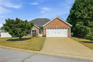 145 Lauren Wood Cir, Taylors, SC 29687 - Photo 2