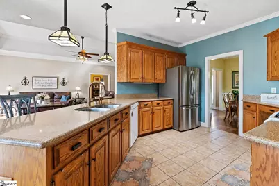 317 Green Oaks Rd, Greenwood, SC 29649 - Photo 6