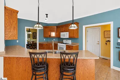 317 Green Oaks Rd, Greenwood, SC 29649 - Photo 8