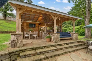 207 Blockhouse Rd, Landrum, SC 29356 - Photo 4