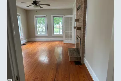 108 Moreland Avenue, Laurens, SC 29360 - Photo 2
