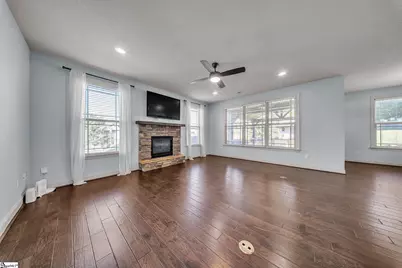 22 Pebblebrook Court, Greer, SC 29651 - Photo 4