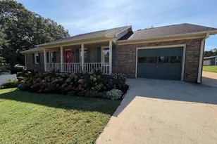 103 N Johnson St, Landrum, SC 29356 - Photo 1