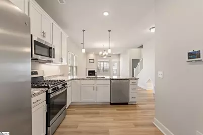 301 Hollenbeck Place, Greenville, SC 29607 - Photo 6