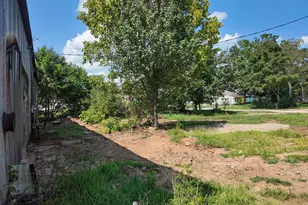365 Conway Ave, Laurens, SC 29360 - Photo 16