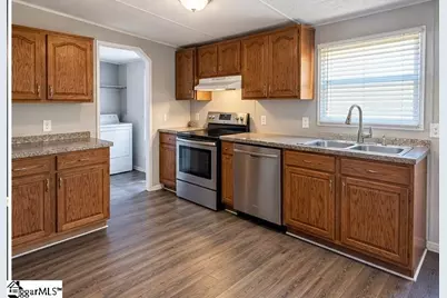 215 W Roosevelt Drive, Anderson, SC 29626 - Photo 6