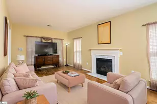 15 Bellows Falls Dr, Greer, SC 29650 - Photo 2