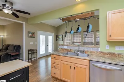 15 Bellows Falls Drive, Greer, SC 29650 - Photo 8