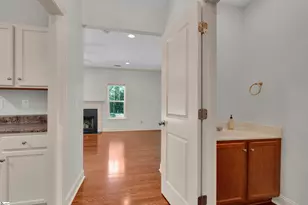 102 Rusty Brook Rd, Taylors, SC 29687 - Photo 8