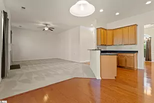 567 Shoreline Blvd, Boiling Springs, SC 29316 - Photo 10