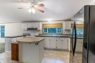214 Chantilly Cir, Starr, SC 29684 - Photo 8
