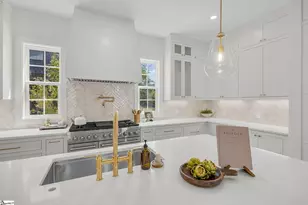 407 Pinckney St, Greenville, SC 29601 - Photo 8