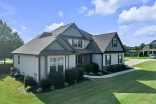 2 Meadowgold Ln, Greer, SC 29651 - Photo 2
