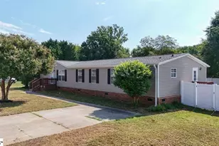 105 Glenmont Ln, Greenville, SC 29607 - Photo 1