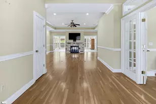 301 Glen Meadows Dr, Simpsonville, SC 29680 - Photo 6