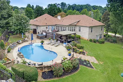 301 Glen Meadows Drive, Simpsonville, SC 29680 - Photo 2
