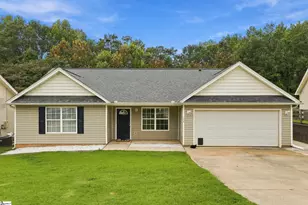 270 Chateau St, Boiling Springs, SC 29316 - Photo 2