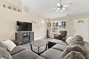 270 Chateau St, Boiling Springs, SC 29316 - Photo 14