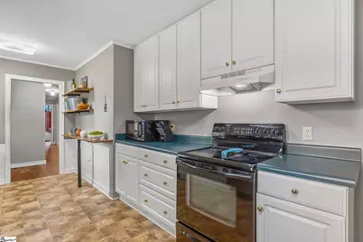 204 Hermitage Road, Greenville, SC 29615 - Photo 8