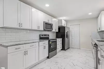 206 Lions Club Road, Greenville, SC 29617 - Photo 12