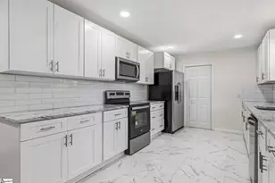 206 Lions Club Rd, Greenville, SC 29617 - Photo 12