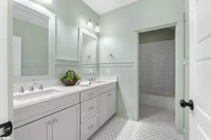425 E Faris Rd, Greenville, SC 29605 - Photo 20